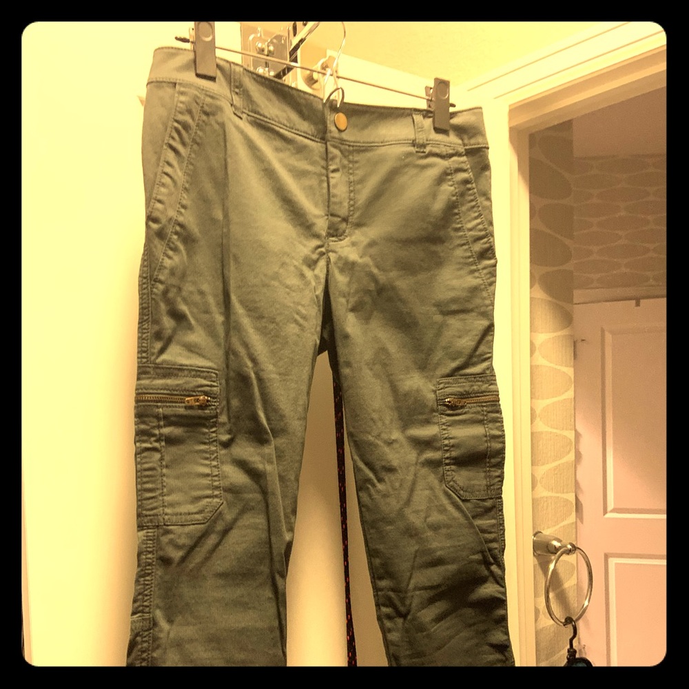Athleta Crops size 6